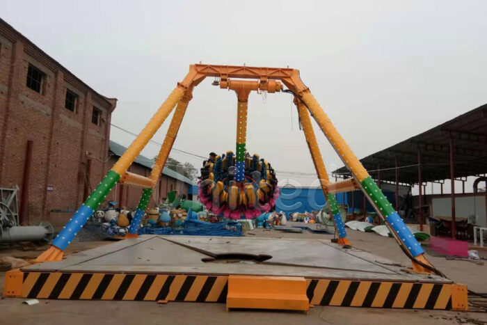 12 Seats Medium Size Pendulum Carnival Rides in Testing