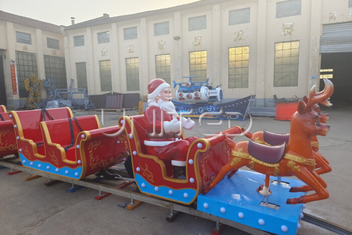 Christmas Themed Track Train Rides