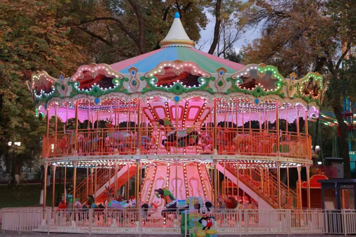 Double-Deck large family carousel rides