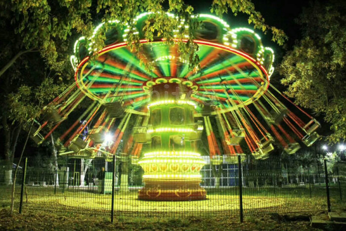 Hurricane Themed Flying Chair Rides for Sale