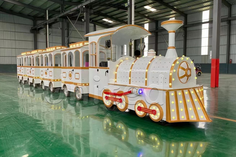 Brand New Luxury Trackless Carnival Train Rides